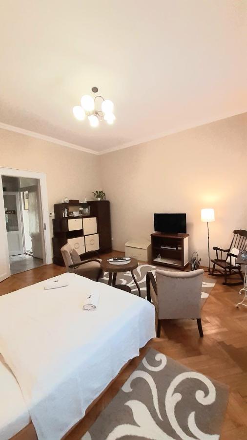 Ekszerdoboz Apartman Eger 아파트 외부 사진